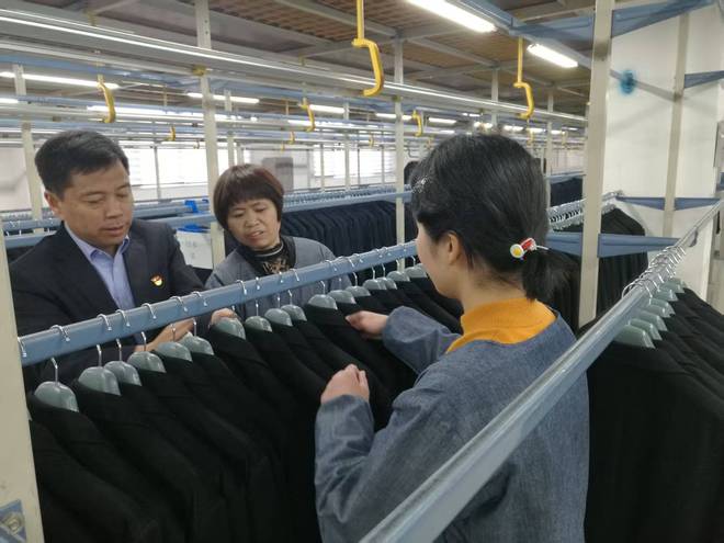 上海永太服裝董事長(zhǎng)李長(zhǎng)虹 專注實(shí)業(yè)二十年，匠心鑄就全球優(yōu)秀服裝工廠